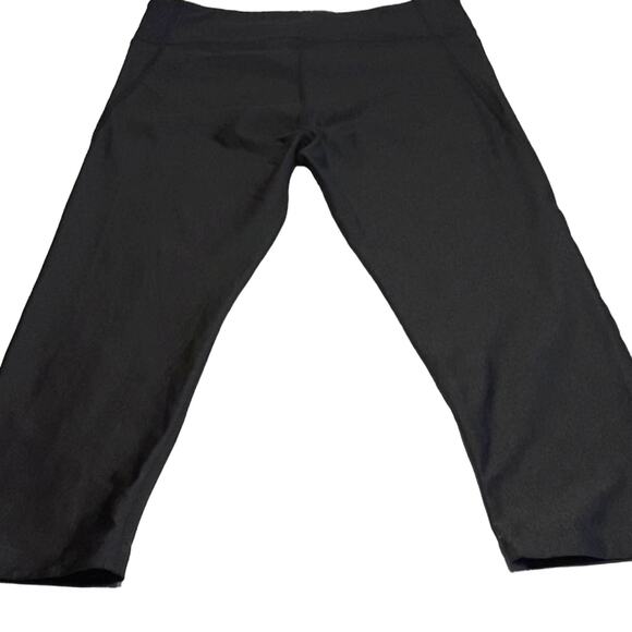 Womens Sz M Compression Heat Gear Gray Cropped Workout Leggings Under Armour - Picture 3 of 11